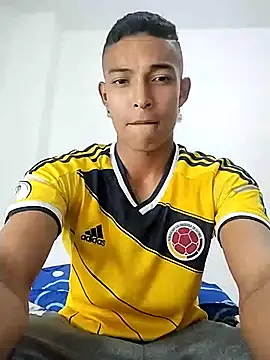 Demiansteven2 online show from 03.20.25