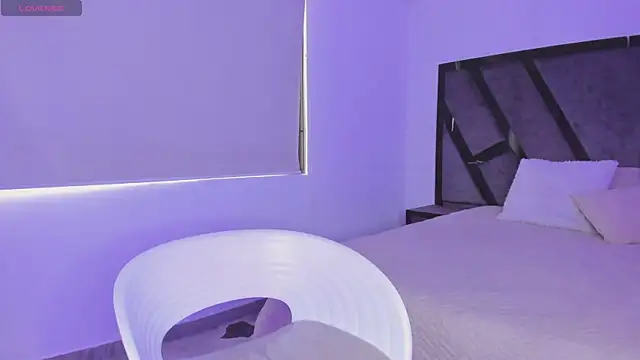 Snapshot of CandyMeyerss_ chatting on 02.22.25 CandyMeyerss online show from 02.22.25