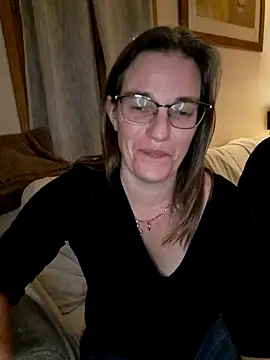 SpiceLea online show from 12.21.24