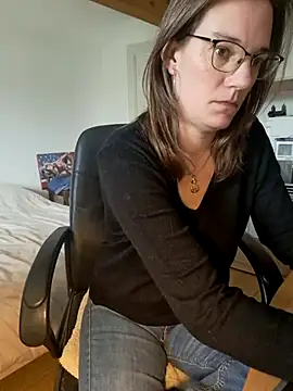 SpiceLea online show from 03.13.25