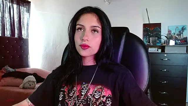 Ary Pieerce online show from 10.24.25