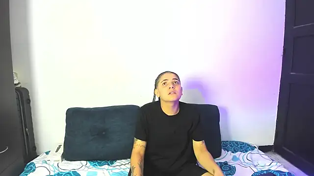 AndreaAndKarina online show from 11.29.25