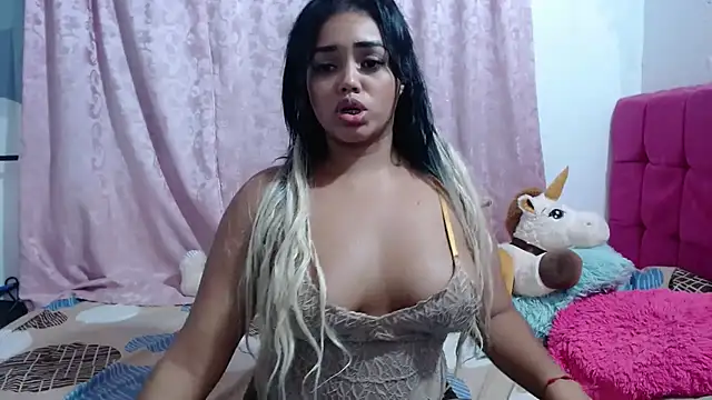 kiara milf  online show from 03.21.25