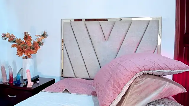 AlissaNix online show from 03.11.25