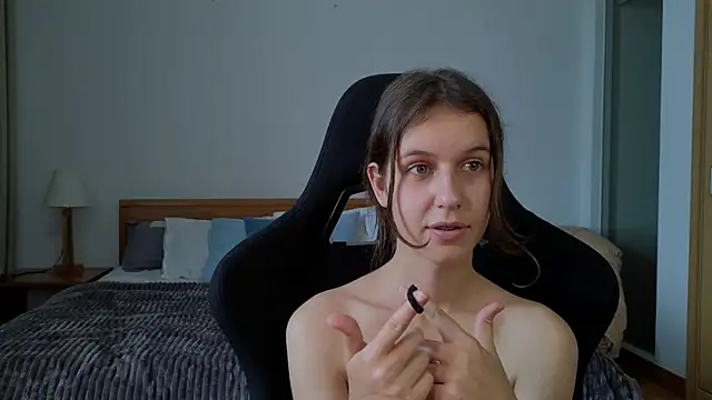 VanessaBayer2 online show from 03.08.25