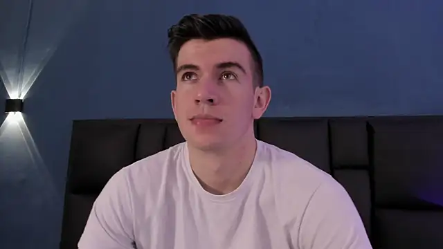 MikaelSlow online show from 11.12.25