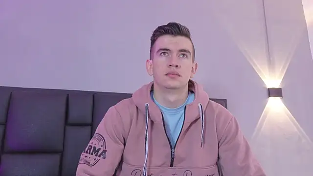 MikaelSlow online show from 04.12.26