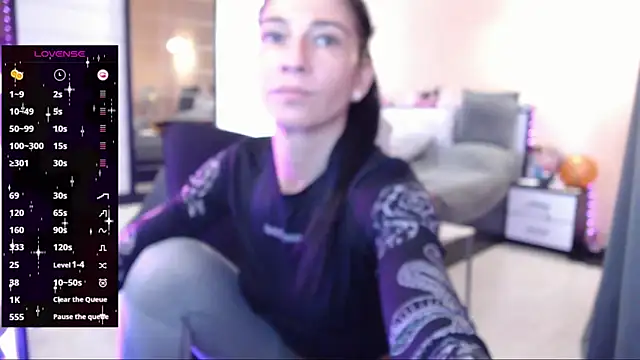 DelicateKiss online show from 11.13.25