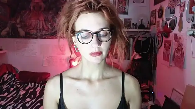 Snapshot of TatianaRomanov chatting on 07.04.26 TatianaRomanov online show from 07.04.26