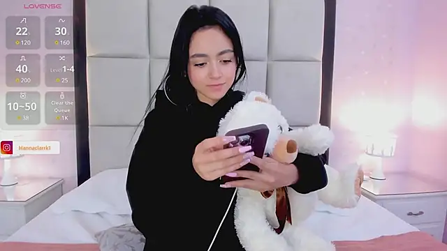 Snapshot of HannaClarrk_ chatting on 12.24.24 HannaClarrk  online show from 12.24.24