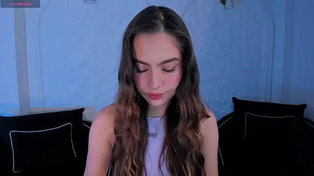 MarianneLane online show from 10.04.25