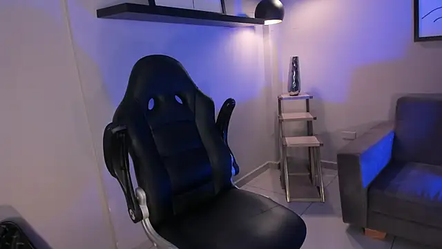 DonnaStonne online show from 01.21.25