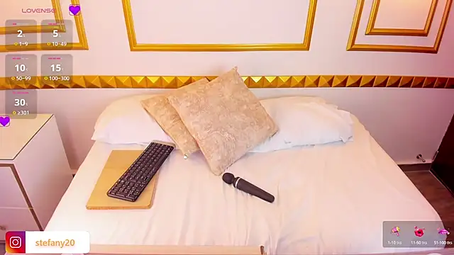 amor smith  online show from 03.06.25