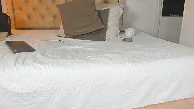 Anya Texas online show from 01.27.25