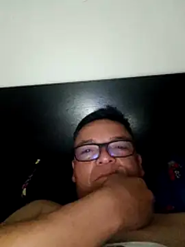 Snapshot of Anuviss_lxx chatting on 10.28.25 Anuviss lxx online show from 10.28.25