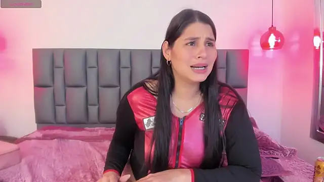 brithanyadams23 online show from 02.16.25