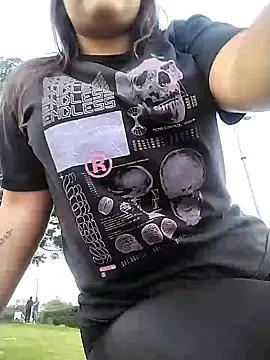 Liancy online show from 12.13.24