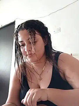 Liancy online show from 02.24.25