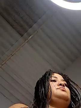 Liancy online show from 02.28.25