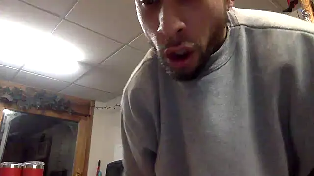 Snapshot of tongueispowerr6d9 chatting on 12.30.24 tongueispowerr6d9 online show from 12.30.24