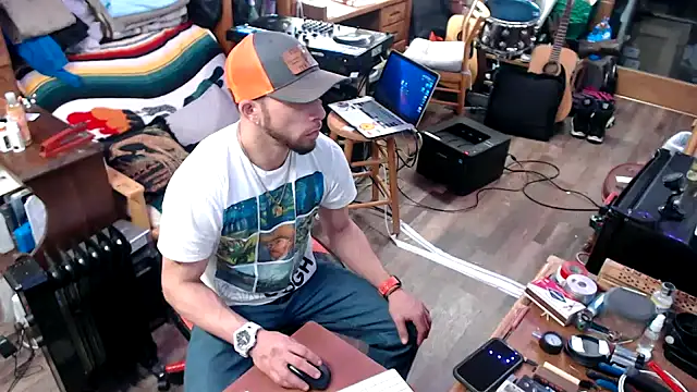 Snapshot of tongueispowerr6d9 chatting on 02.11.25 tongueispowerr6d9 online show from 02.11.25