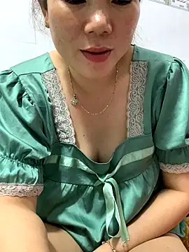 Baby-bigtits online show from 11.05.25