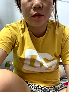 Baby-bigtits online show from 12.15.25