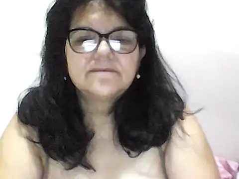 Snapshot of kassandra02 chatting on 12.16.24 kassandra02 online show from 12.16.24