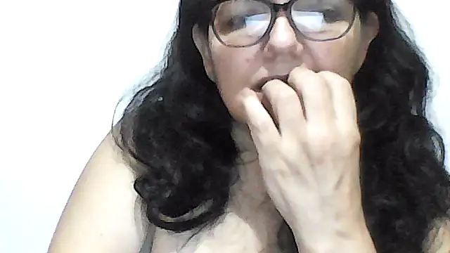 kassandra02 online show from 02.05.26