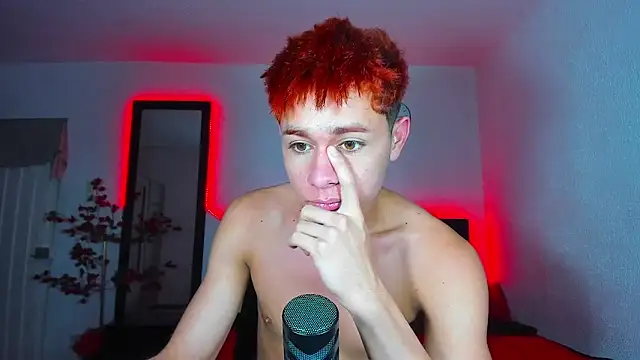 Snapshot of DavidfullOFlove chatting on 01.27.25 DavidfullOFlove online show from 01.27.25