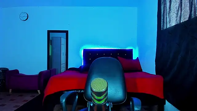 Snapshot of DavidfullOFlove chatting on 03.01.25 DavidfullOFlove online show from 03.01.25