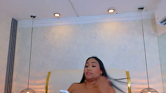 NaiomyLanes online show from 07.16.26