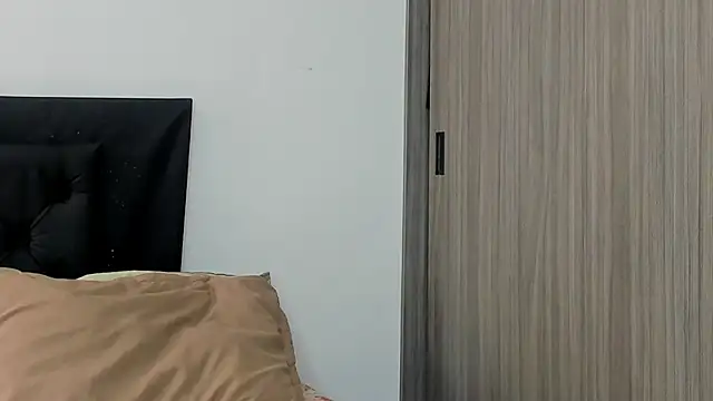 Snapshot of alex_connorr chatting on 01.28.25 alex connorr online show from 01.28.25