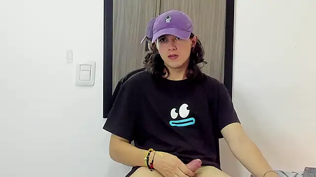 Snapshot of alex_connorr chatting on 01.29.25 alex connorr online show from 01.29.25