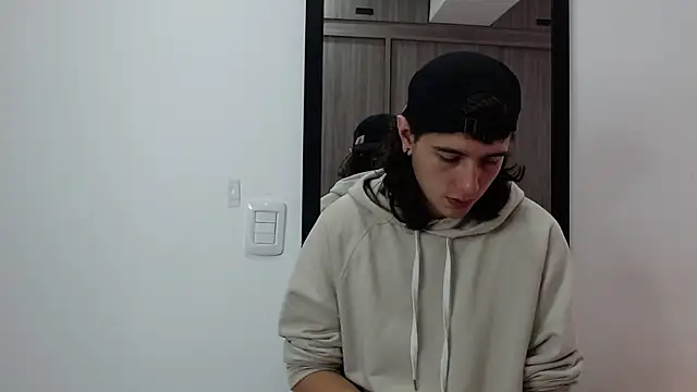 Snapshot of alex_connorr chatting on 02.10.25 alex connorr online show from 02.10.25