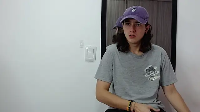 Snapshot of alex_connorr chatting on 02.14.25 alex connorr online show from 02.14.25