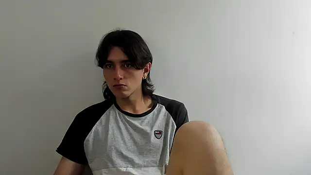 Snapshot of alex_connorr chatting on 03.21.25 alex connorr online show from 03.21.25