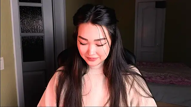 Snapshot of Erica_Wayne chatting on 01.26.25 Erica Wayne online show from 01.26.25