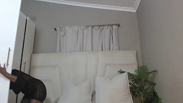 naughtyblackdolie online show from 03.15.25