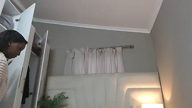 naughtyblackdolie online show from 09.28.25