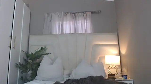 naughtyblackdolie online show from 06.03.26
