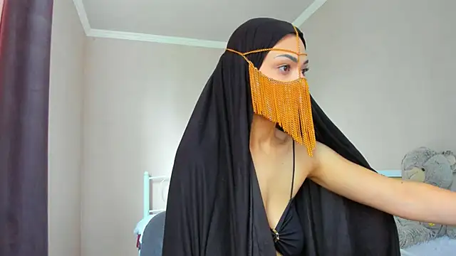 Snapshot of _cleopattra_ chatting on 05.11.26 cleopattra online show from 05.11.26