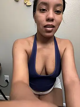 juicyyy323 online show from 12.28.24