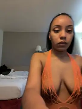 juicyyy323 online show from 01.18.25