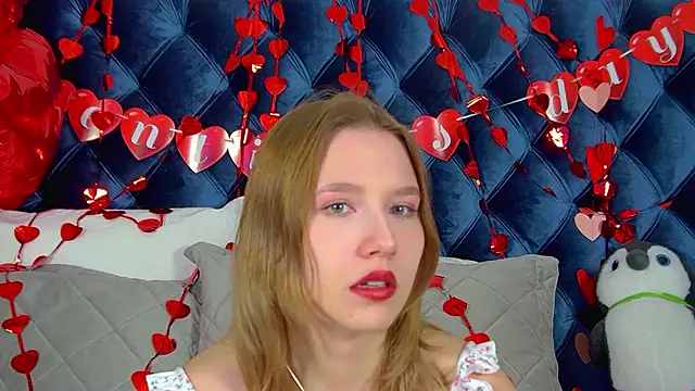 LiliLinn online show from 02.16.26