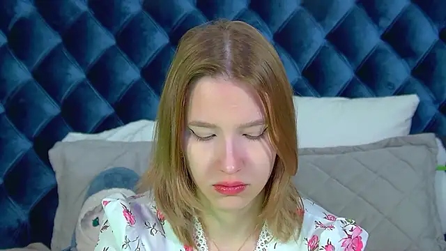 LiliLinn online show from 02.21.26