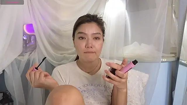 EmmaFisherf online show from 03.23.25