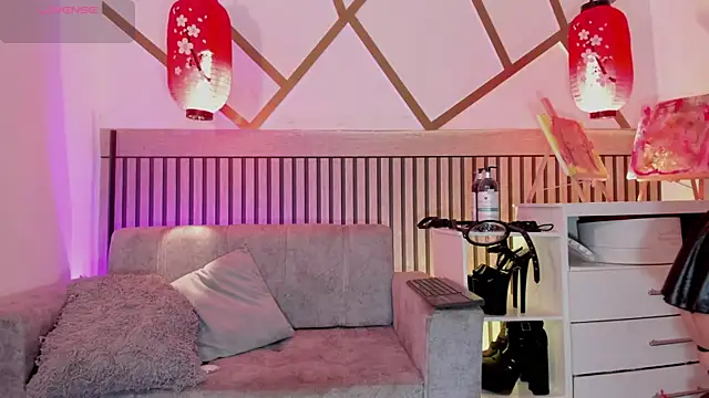 NinaInk online show from 08.09.26