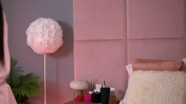 AlmaLuv online show from 05.20.26