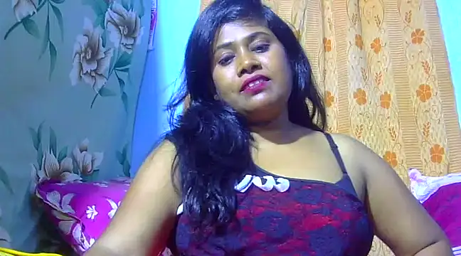 Snapshot of sexy_roma chatting on 03.09.25 sexy roma online show from 03.09.25